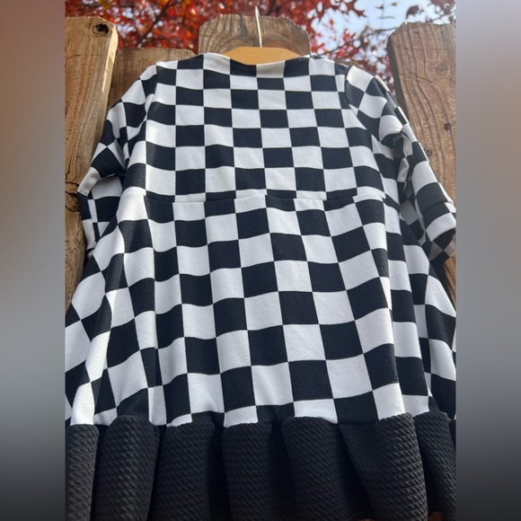 Toddler Girl Checkered Black and White Top - Picture 3 of 4